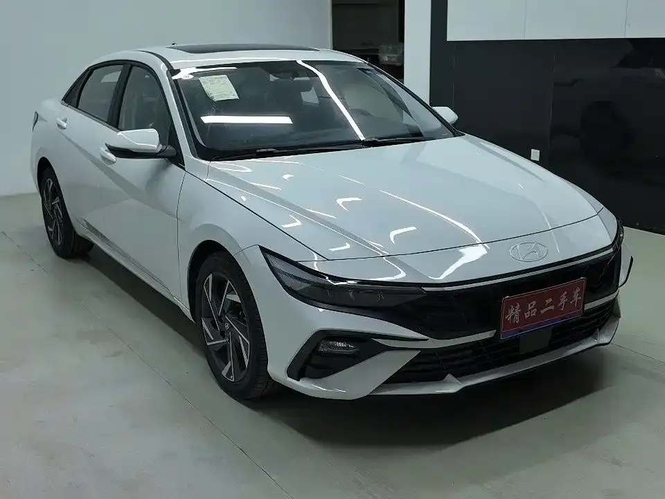 Hyundai Elantra — фото 6