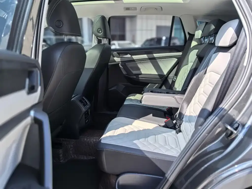 Volkswagen Tayron 2023 из CN, фото 6
