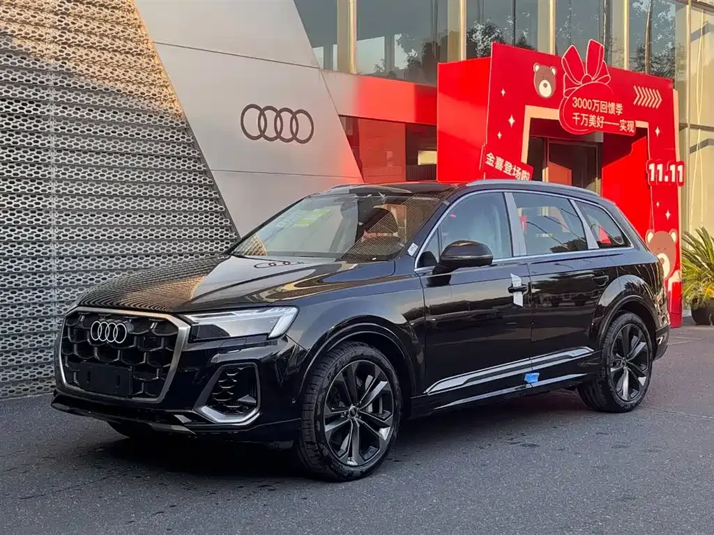 Audi Q7 2025 из CN, фото 1
