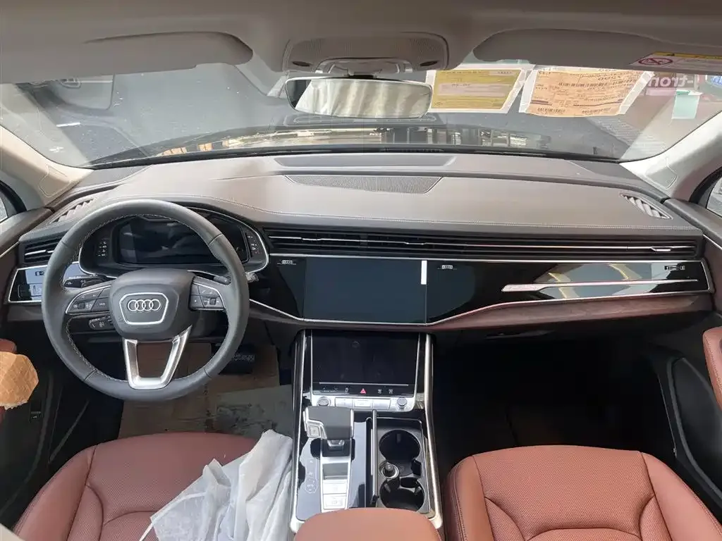 Audi Q7 2025 из CN, фото 6