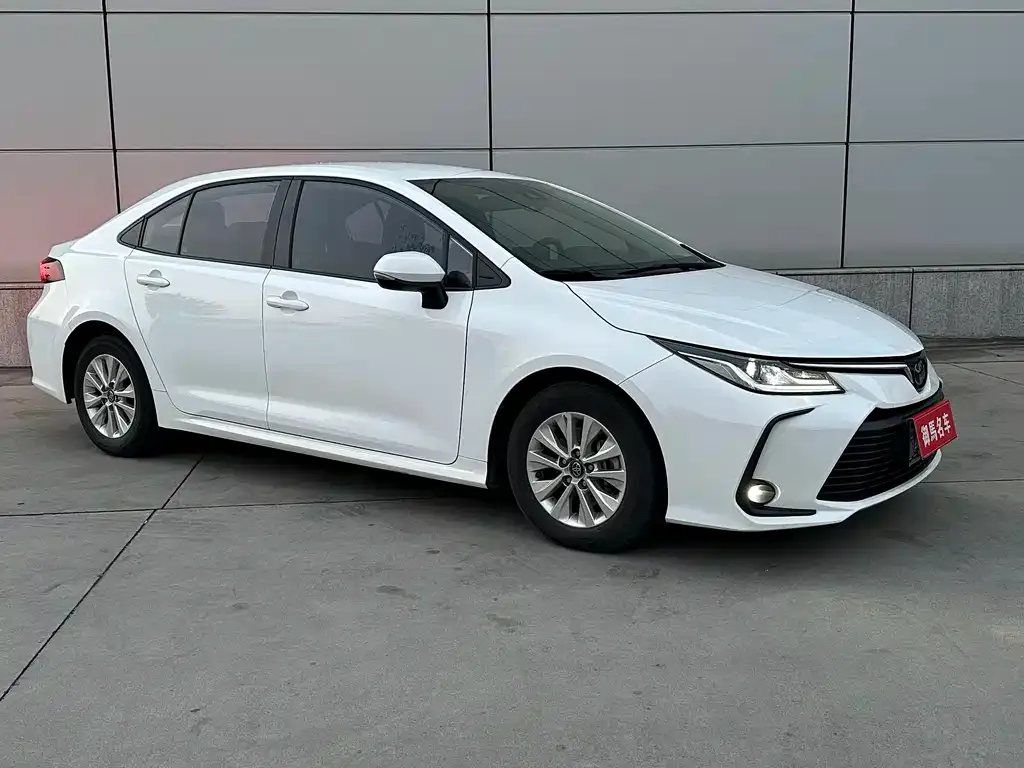 Toyota Corolla 2021 из CN, фото 2