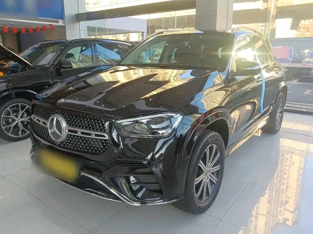 Mercedes-Benz GLE — фото 1