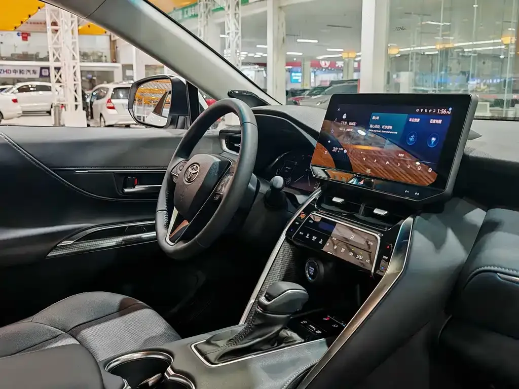 Toyota Venza 2023 из CN, фото 10