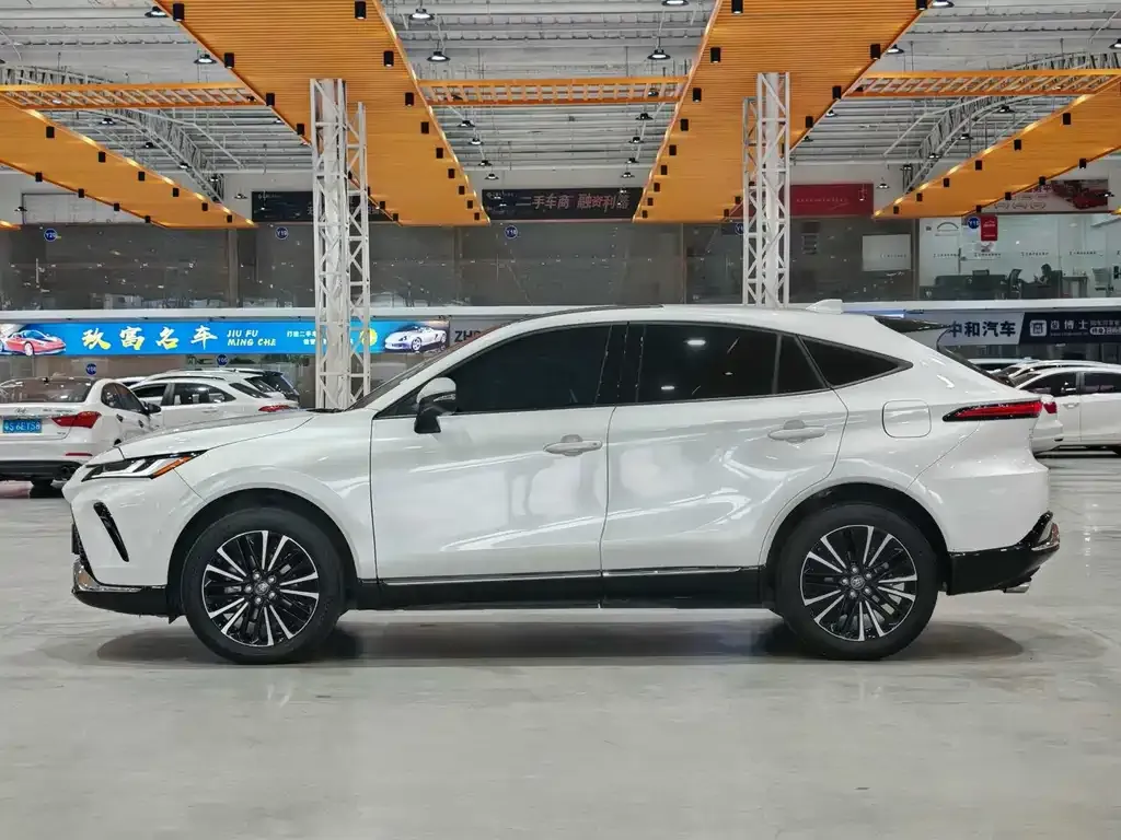 Toyota Venza 2023 из CN, фото 4