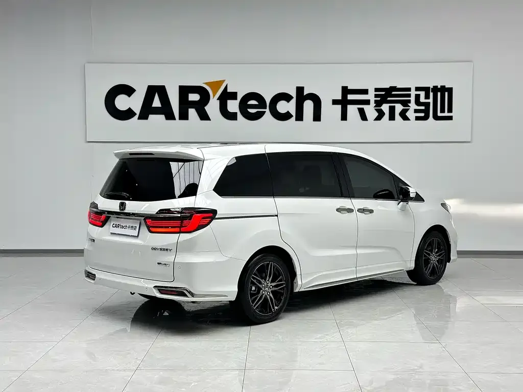 Honda Odyssey 2024 из CN, фото 4