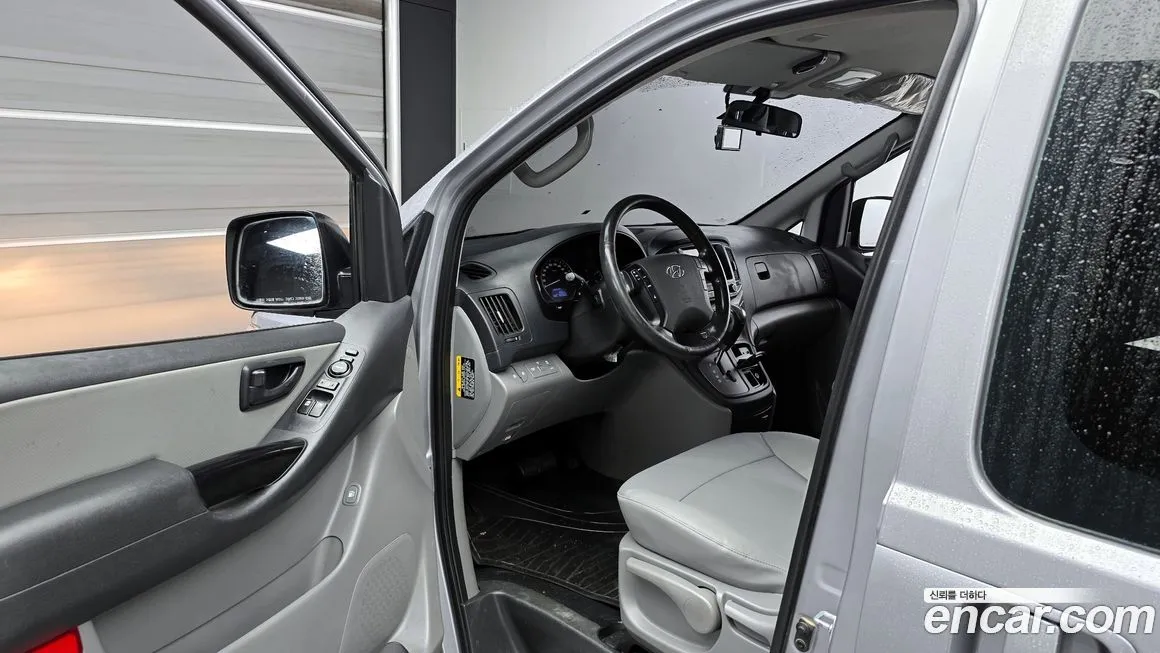 Hyundai Starex — фото 10