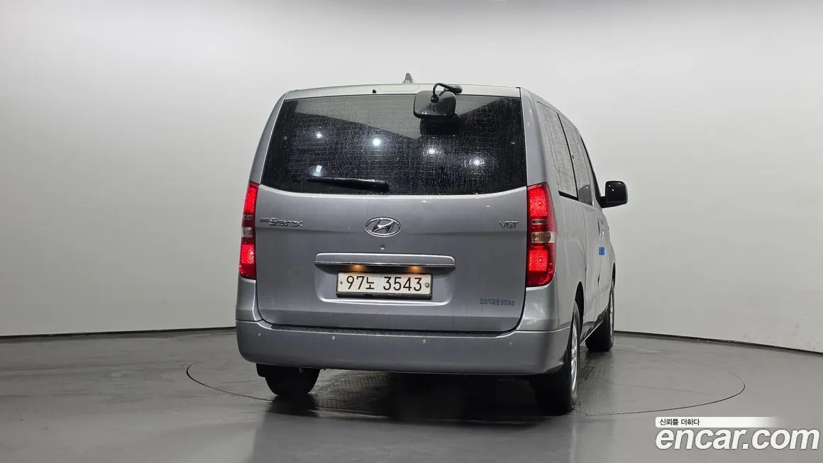 Hyundai Starex — фото 4