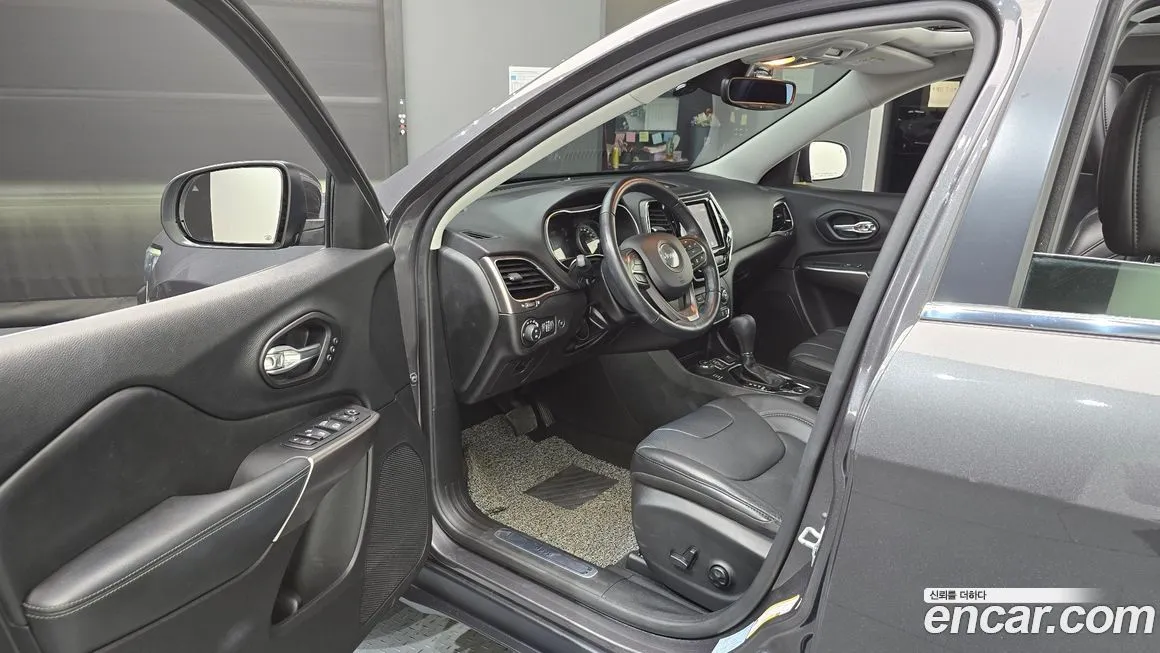 Jeep Cherokee 2021 из KR, фото 10