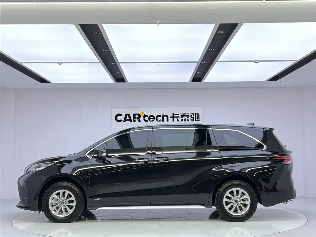 Toyota Granvia 2025 из CN, фото 2