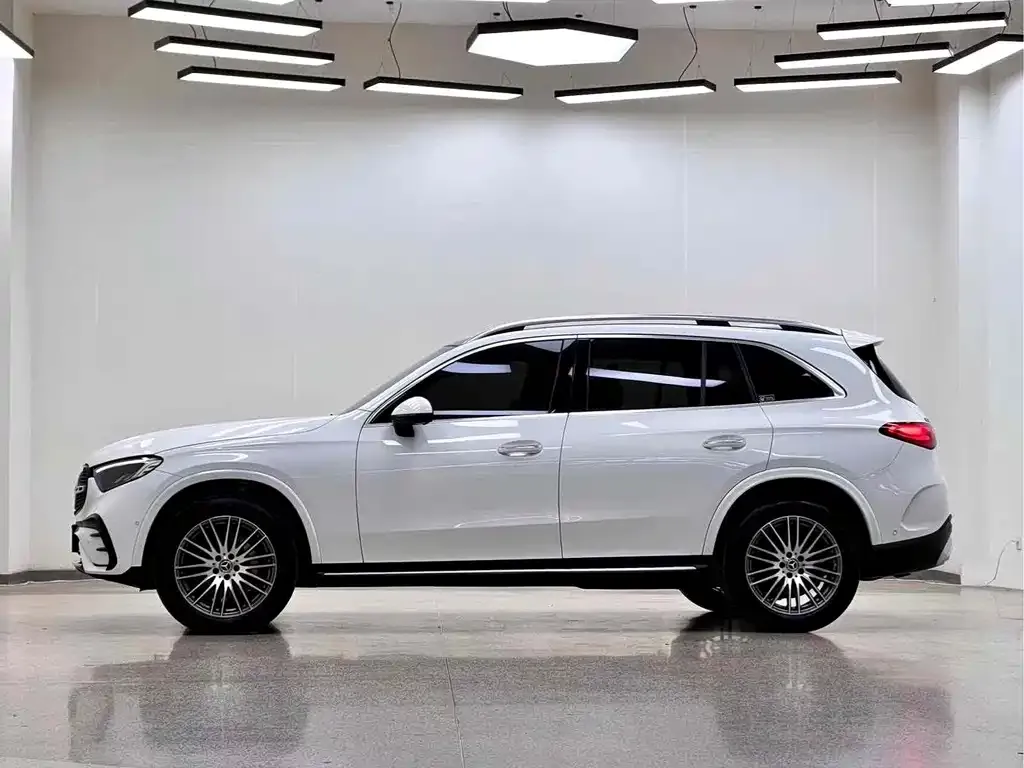 Mercedes-Benz GLC — фото 7