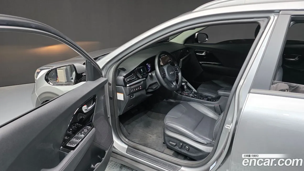 Kia Niro — фото 10