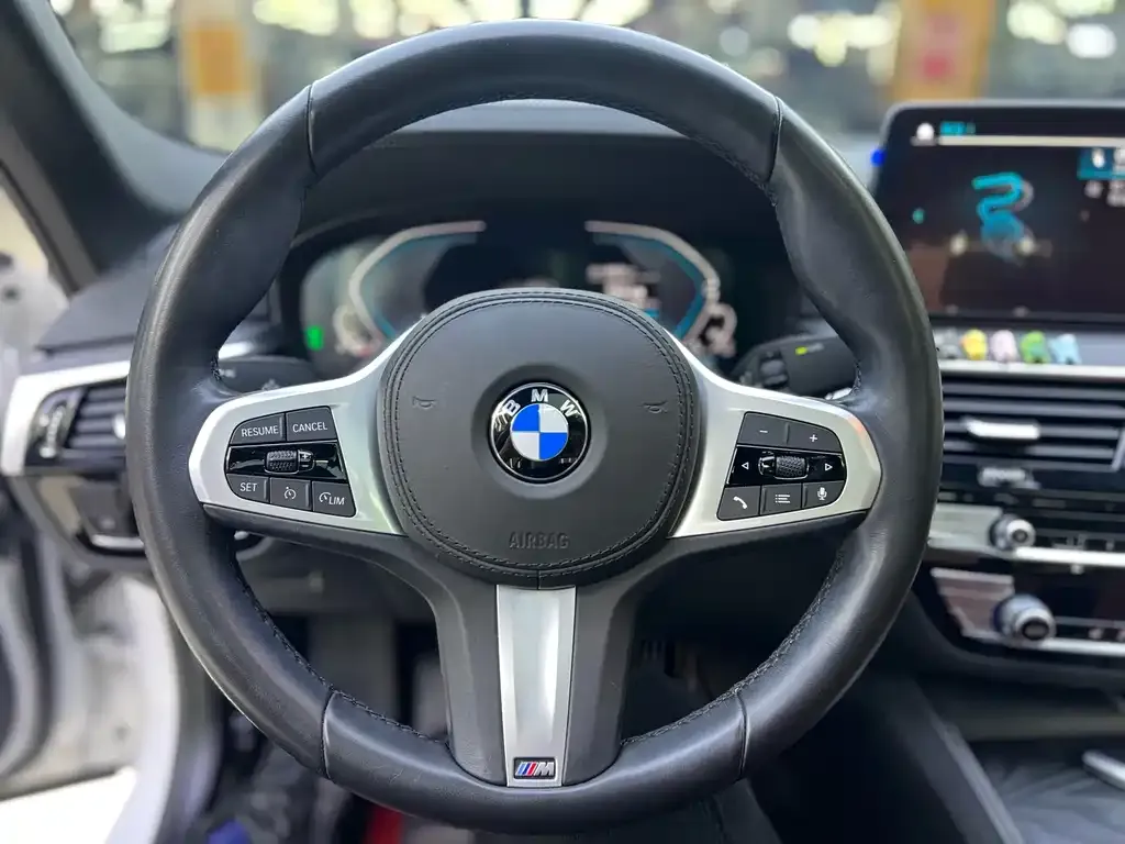 BMW 5 Series New Energy — фото 9