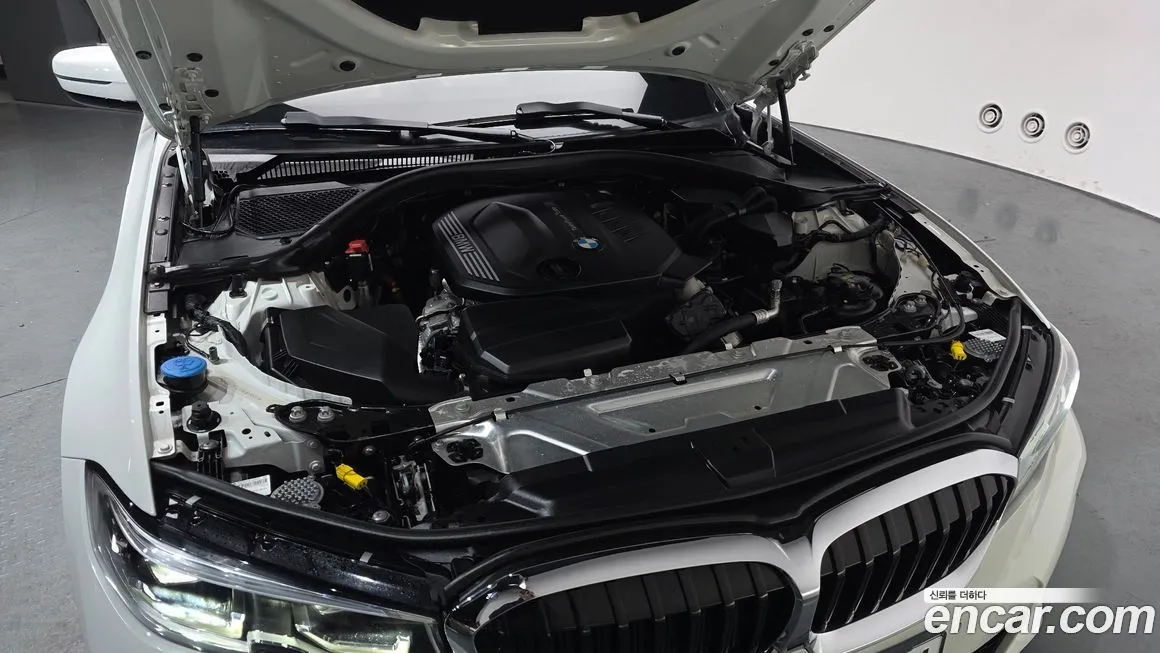 BMW 3-Series 2022 из KR, фото 6