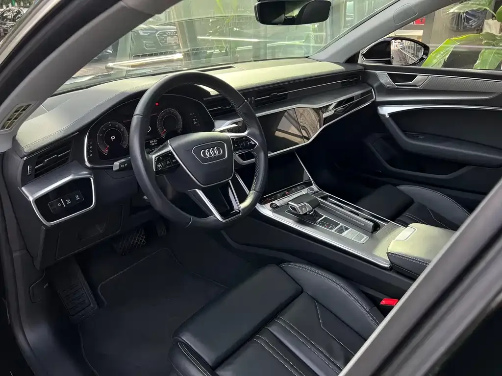 Audi A7 2024 из CN, фото 8