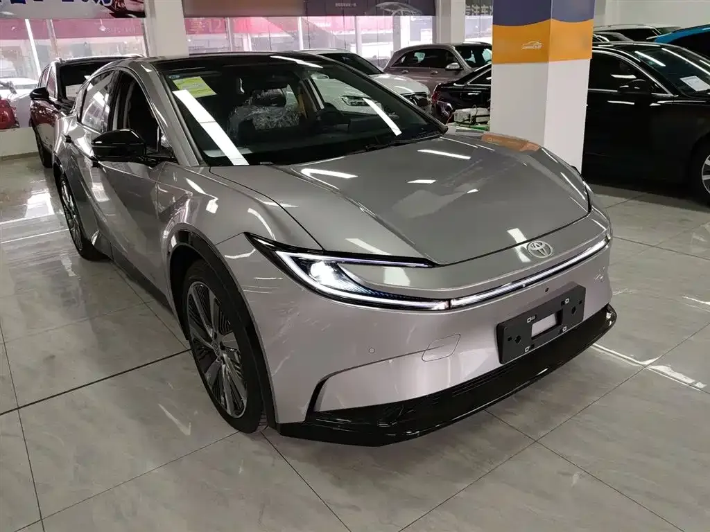 Toyota bZ5 2025 из CN, фото 4