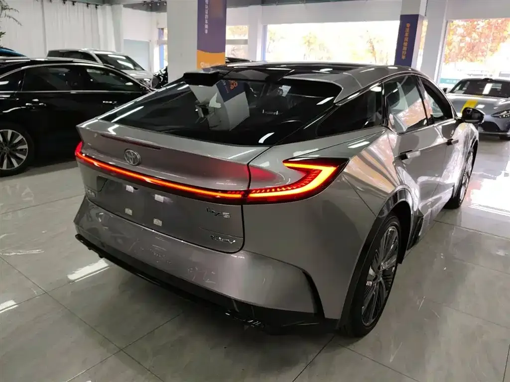 Toyota bZ5 2025 из CN, фото 7