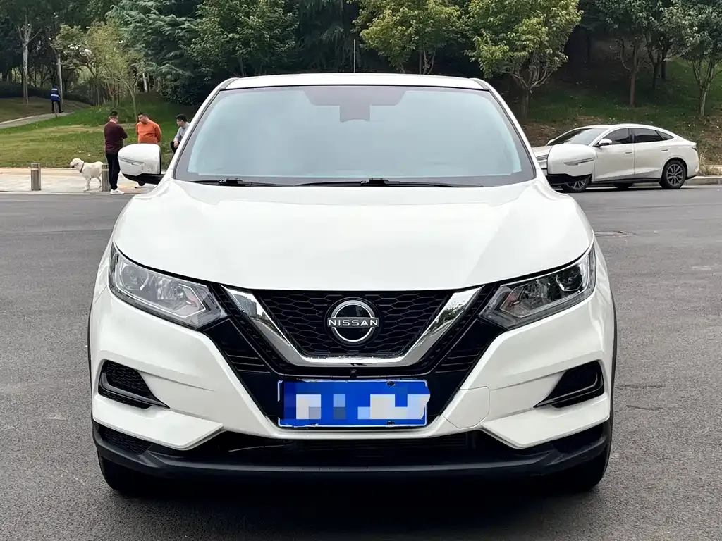 Nissan Qashqai 2023 из CN, фото 2