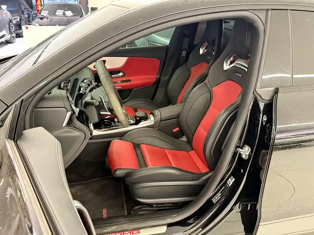 Mercedes-Benz CLA AMG — фото 5