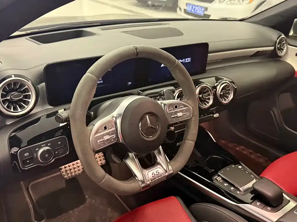 Mercedes-Benz CLA AMG — фото 6