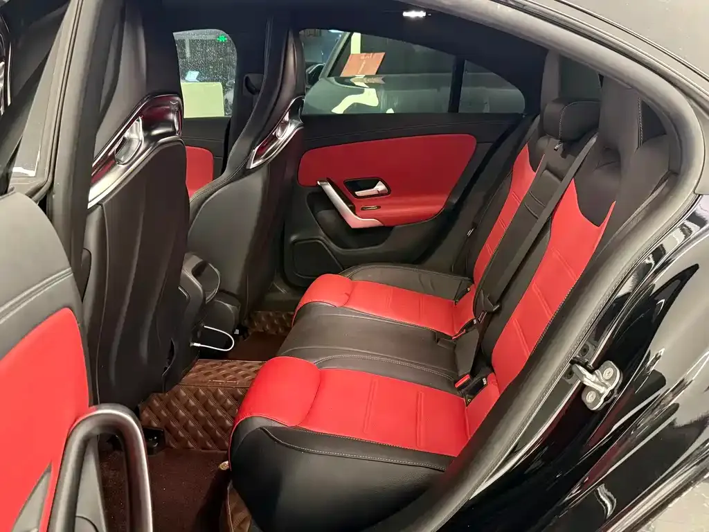Mercedes-Benz CLA AMG — фото 8