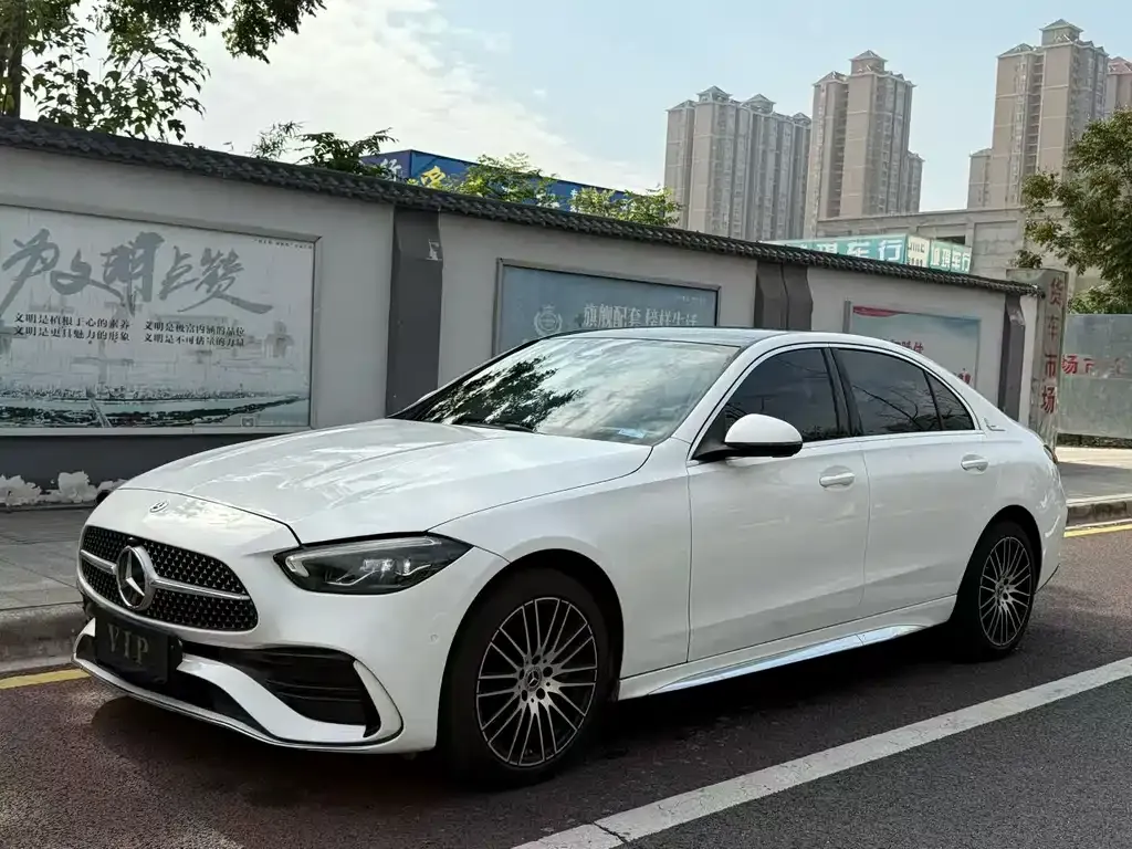 Mercedes-Benz C-Class — фото 1