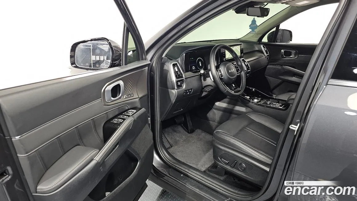Kia Sorento — фото 10