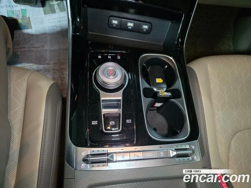 Kia Carnival — фото 10