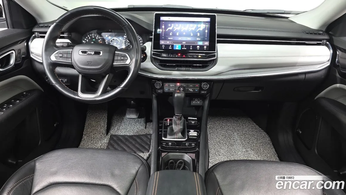 Jeep Compass — фото 7