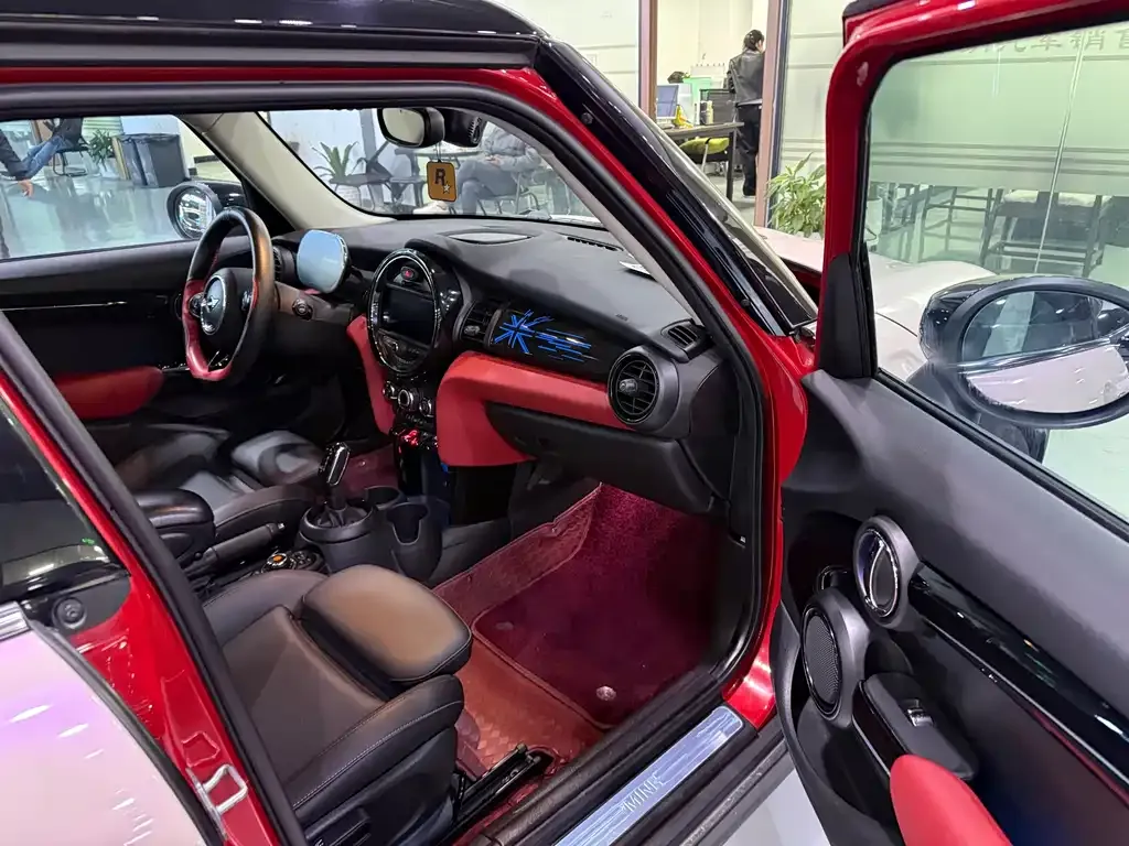 MINI Cooper (3-door) 2021 из CN, фото 10
