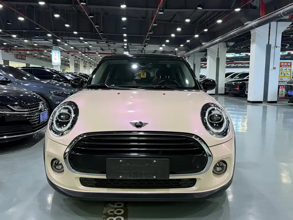 MINI Cooper (3-door) 2021 из CN, фото 2