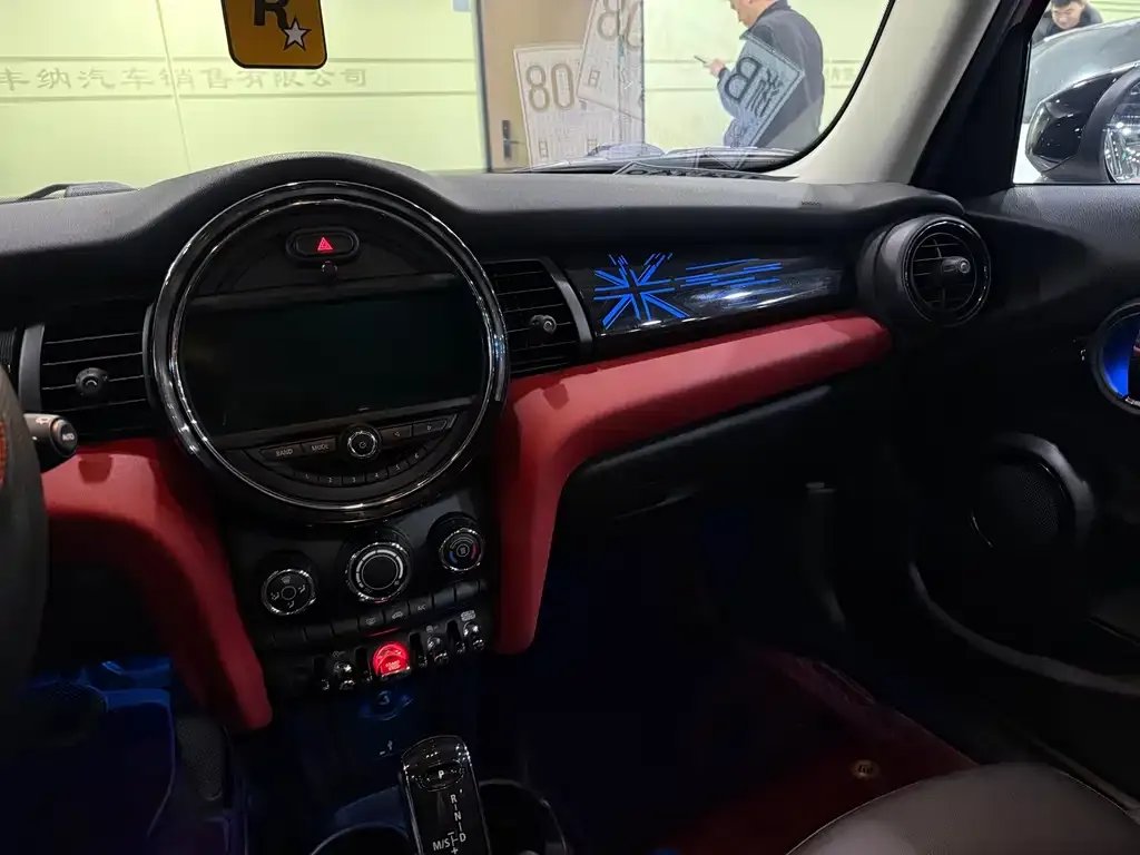 MINI Cooper (3-door) 2021 из CN, фото 9