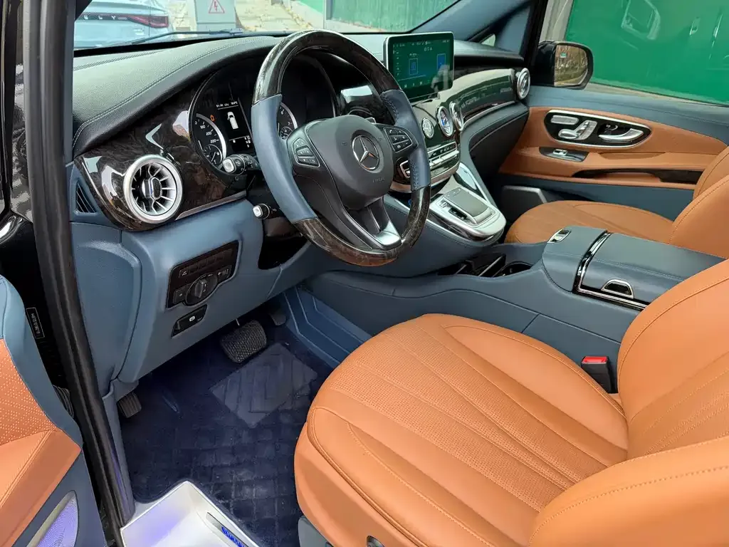 Mercedes-Benz Vito 2023 из CN, фото 10