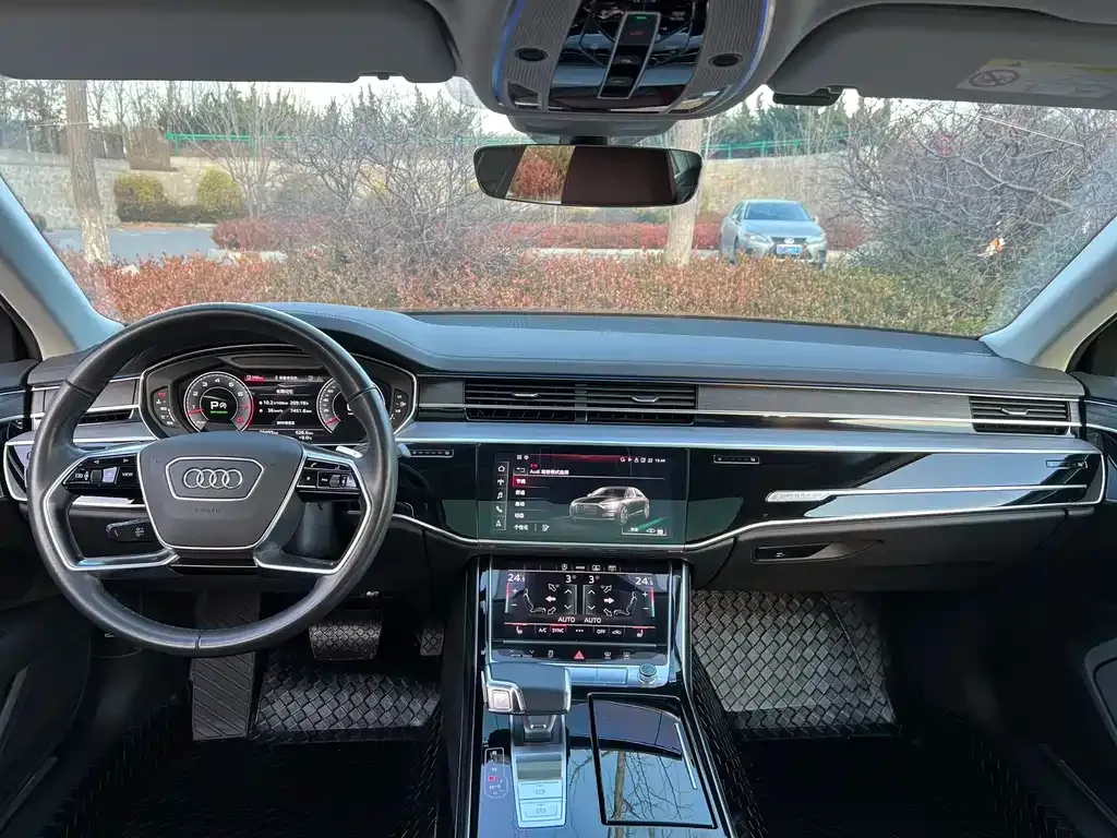 Audi A8 2021 из CN, фото 10