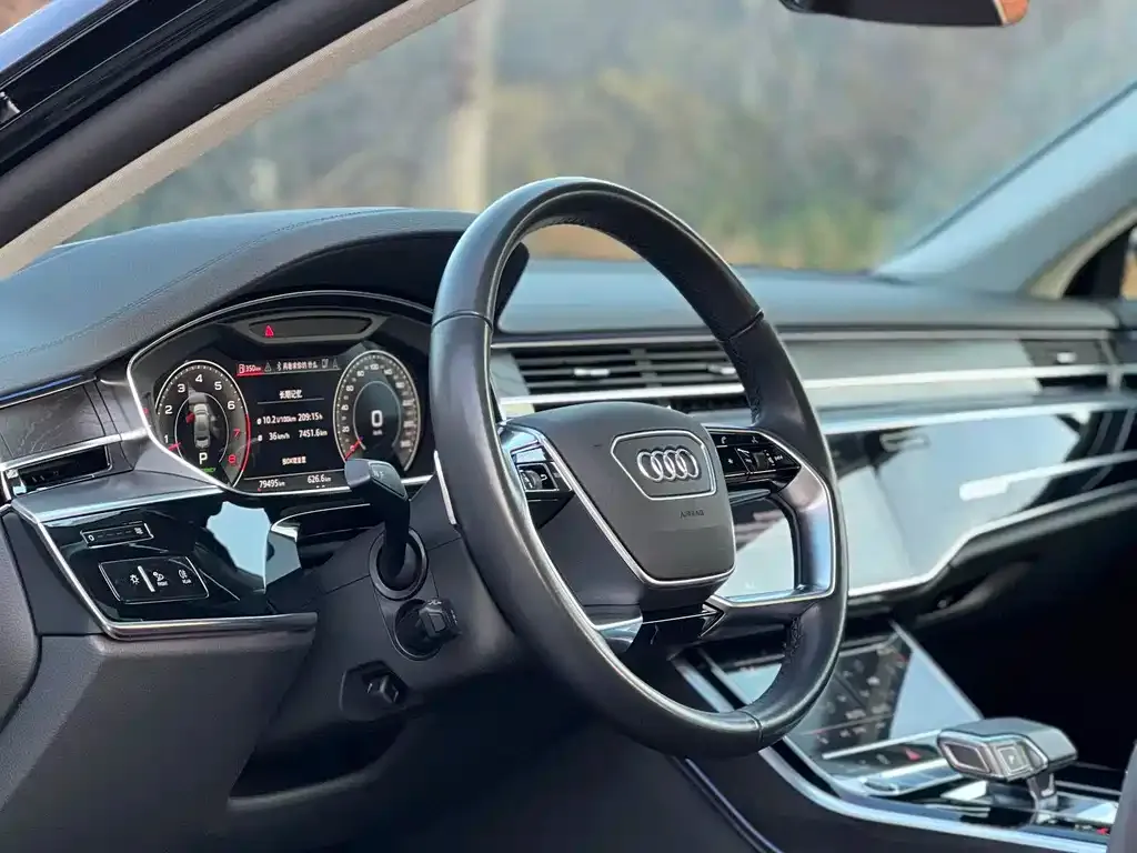 Audi A8 2021 из CN, фото 8