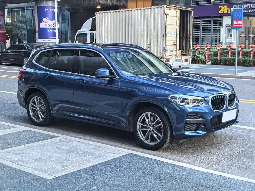 BMW X3 — фото 7