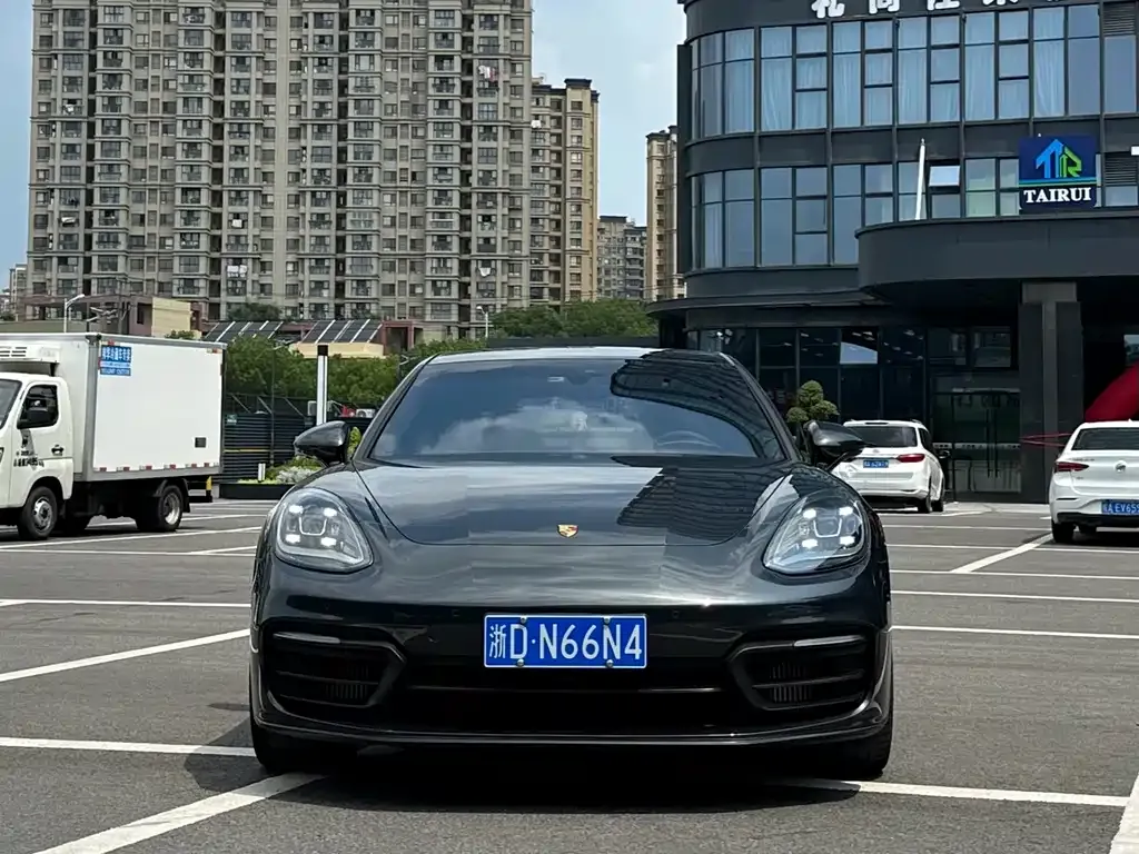 Porsche Panamera — фото 2