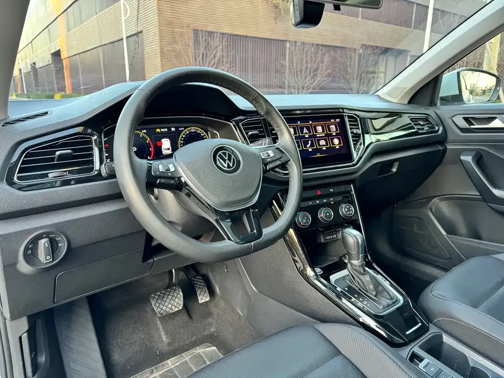 Volkswagen T-Roc 2022 из CN, фото 7