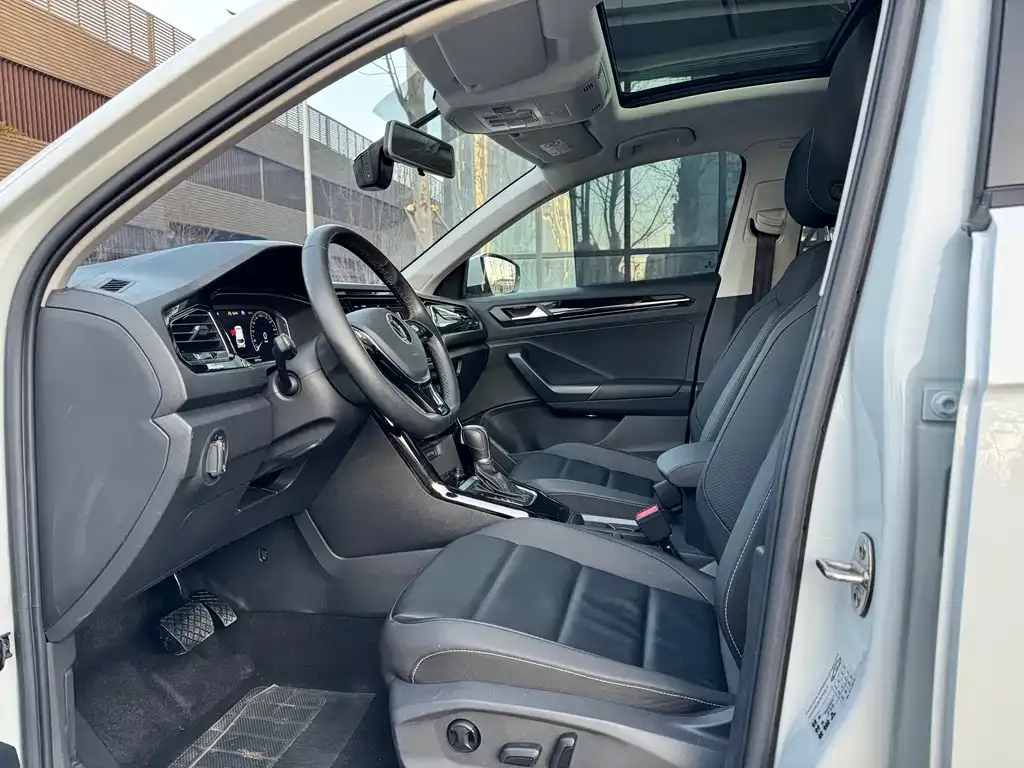 Volkswagen T-Roc 2022 из CN, фото 8