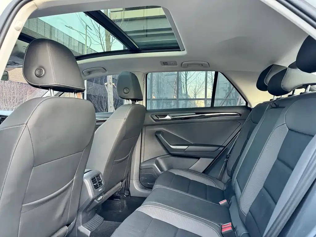 Volkswagen T-Roc 2022 из CN, фото 9