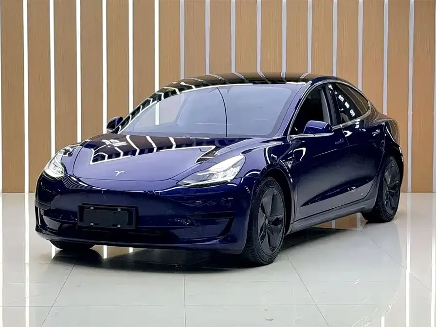 Tesla Model 3 — фото 2