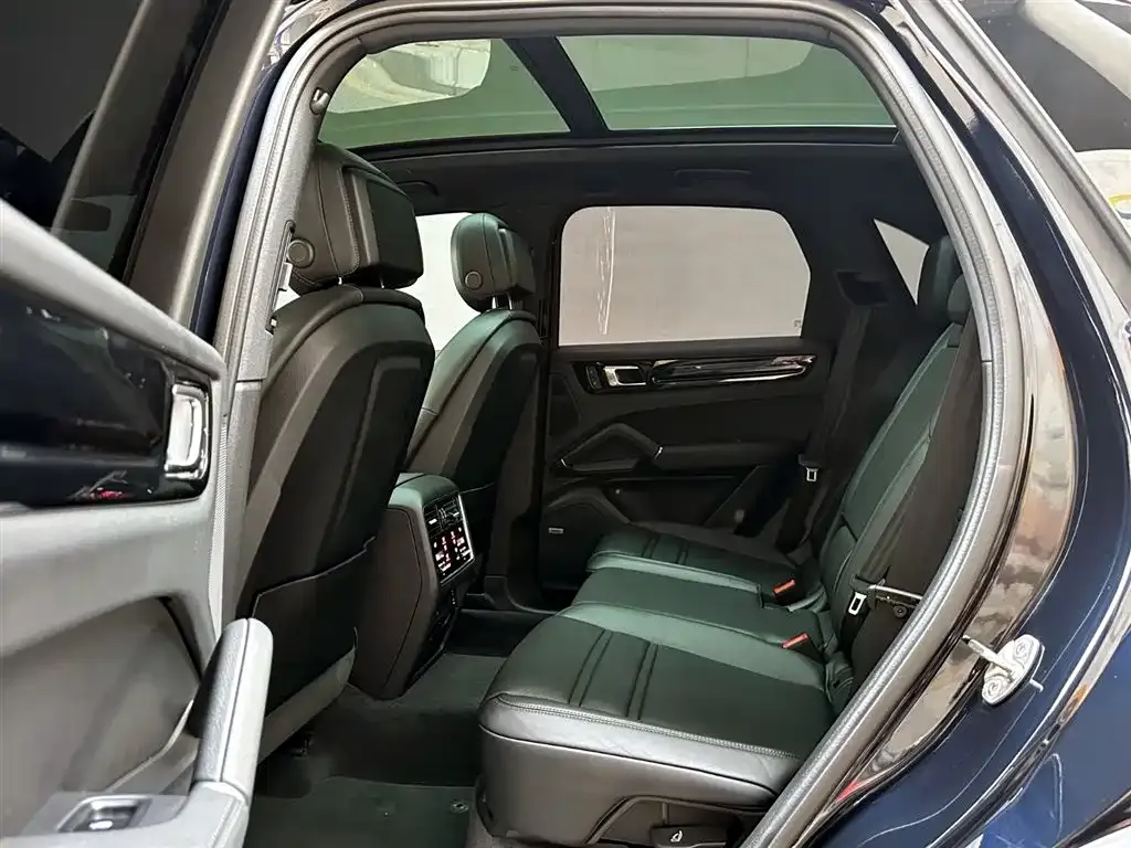 Porsche Cayenne Hybrid 2022 из CN, фото 10