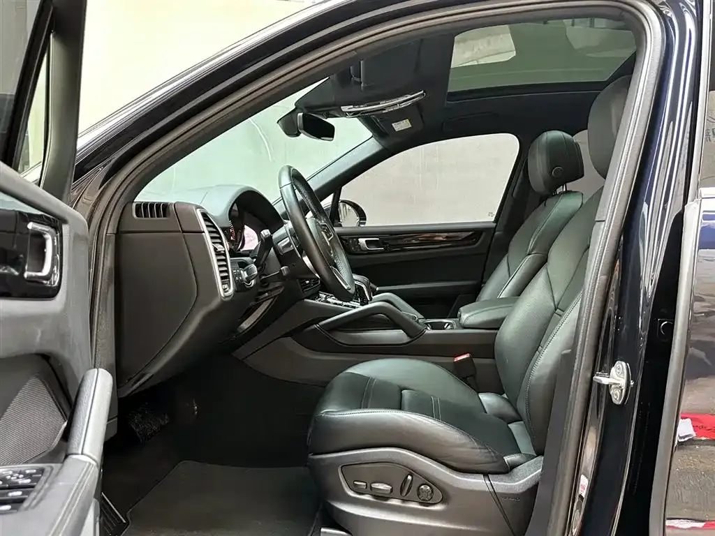 Porsche Cayenne Hybrid 2022 из CN, фото 9