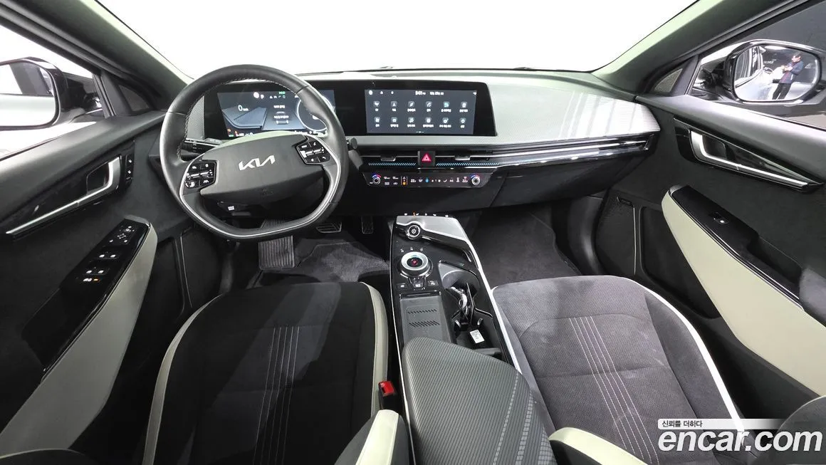 Kia EV6 — фото 7