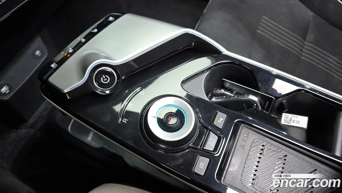 Kia EV6 — фото 9