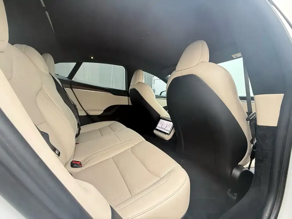 Tesla Model S 2023 из CN, фото 10