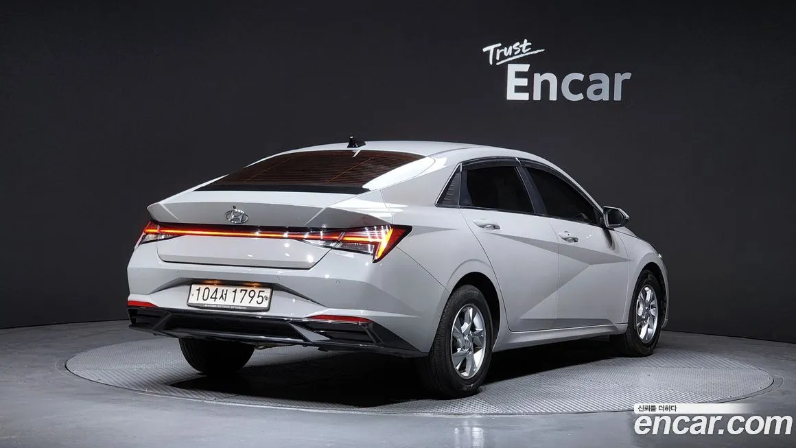 Hyundai AVANTE — фото 2