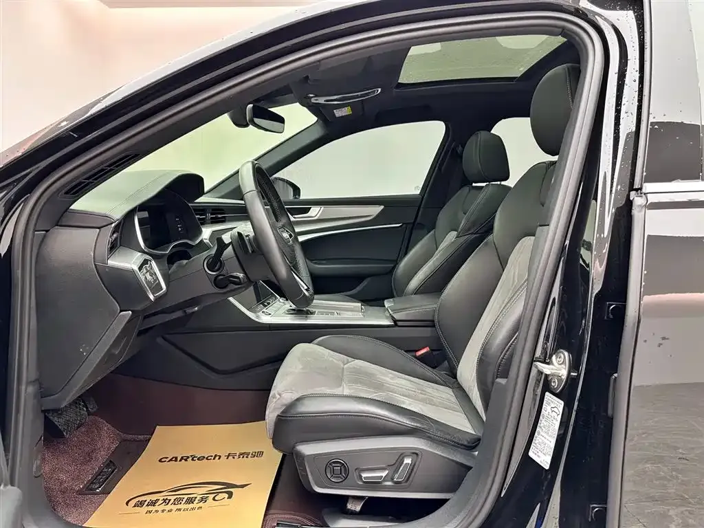 Audi A6L 2023 из CN, фото 8