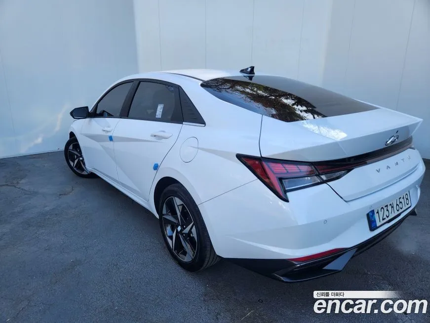 Hyundai AVANTE — фото 2