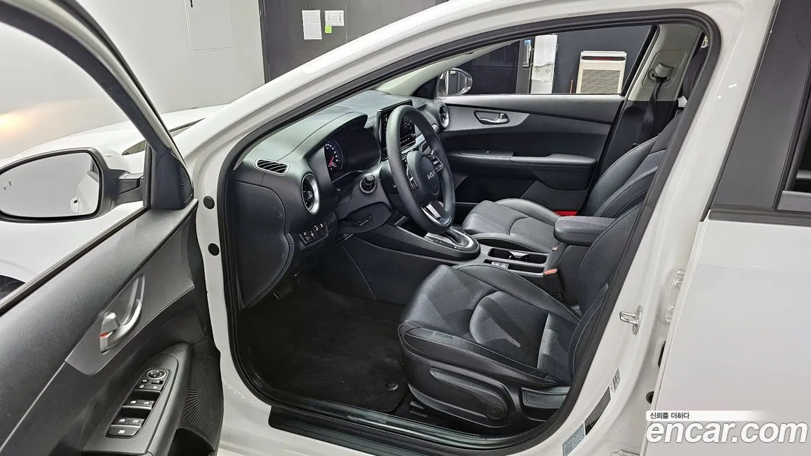 Kia K3 2022 из KR, фото 10