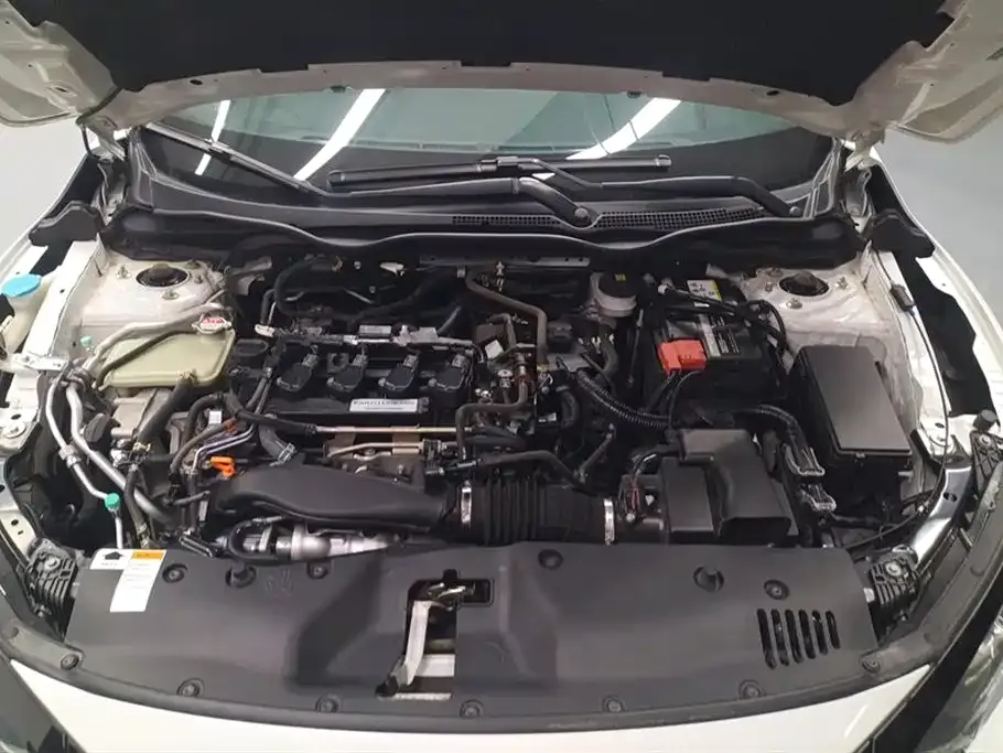 Honda Civic — фото 10
